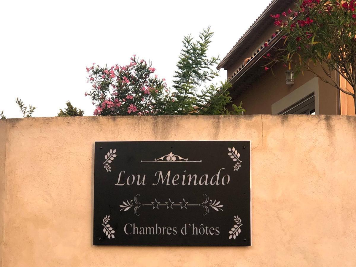 Lou Meinado Saint-Martin-de-Crau Zewnętrze zdjęcie